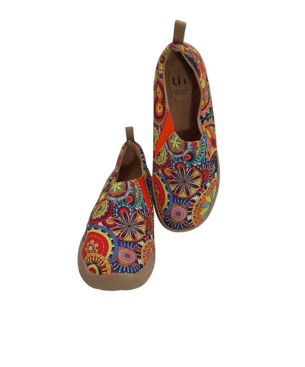 UIN Blossom Toledo I Women's Fashion Floral Art Slip-On Canvas Shoe Size 7